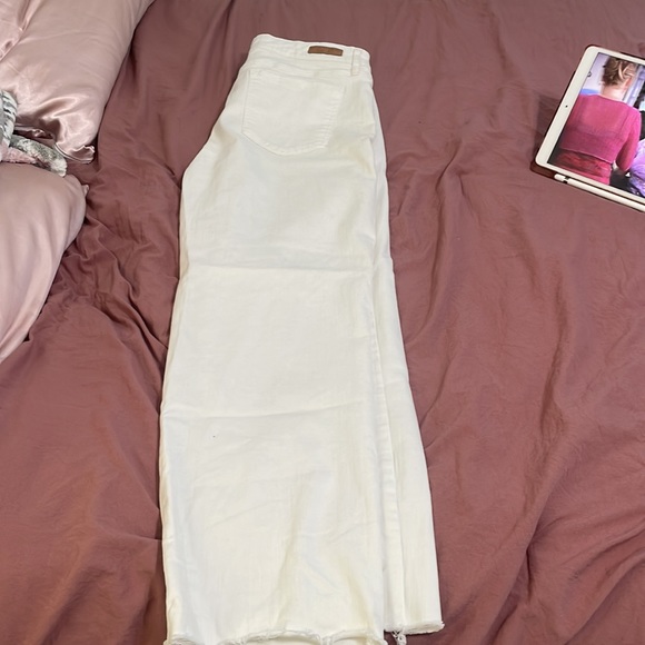 White pants - Picture 3 of 5